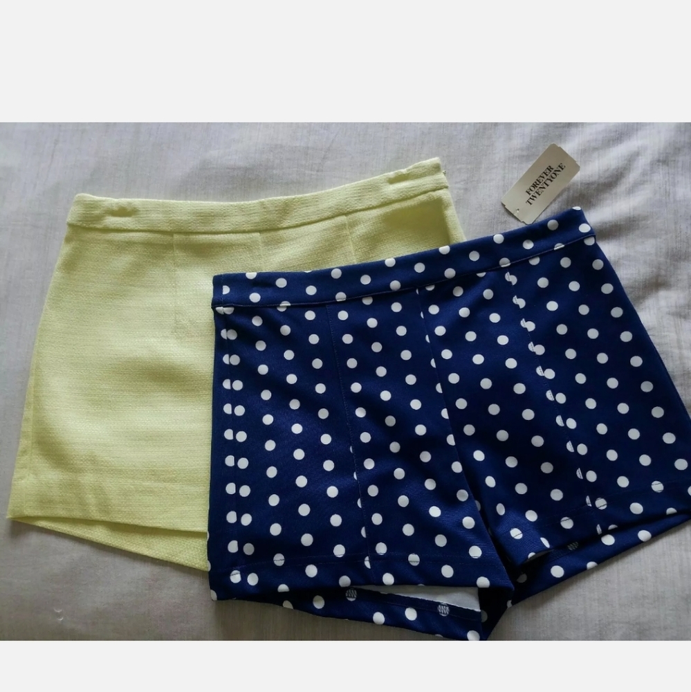 Forever 21 shorts 2 pair Medium